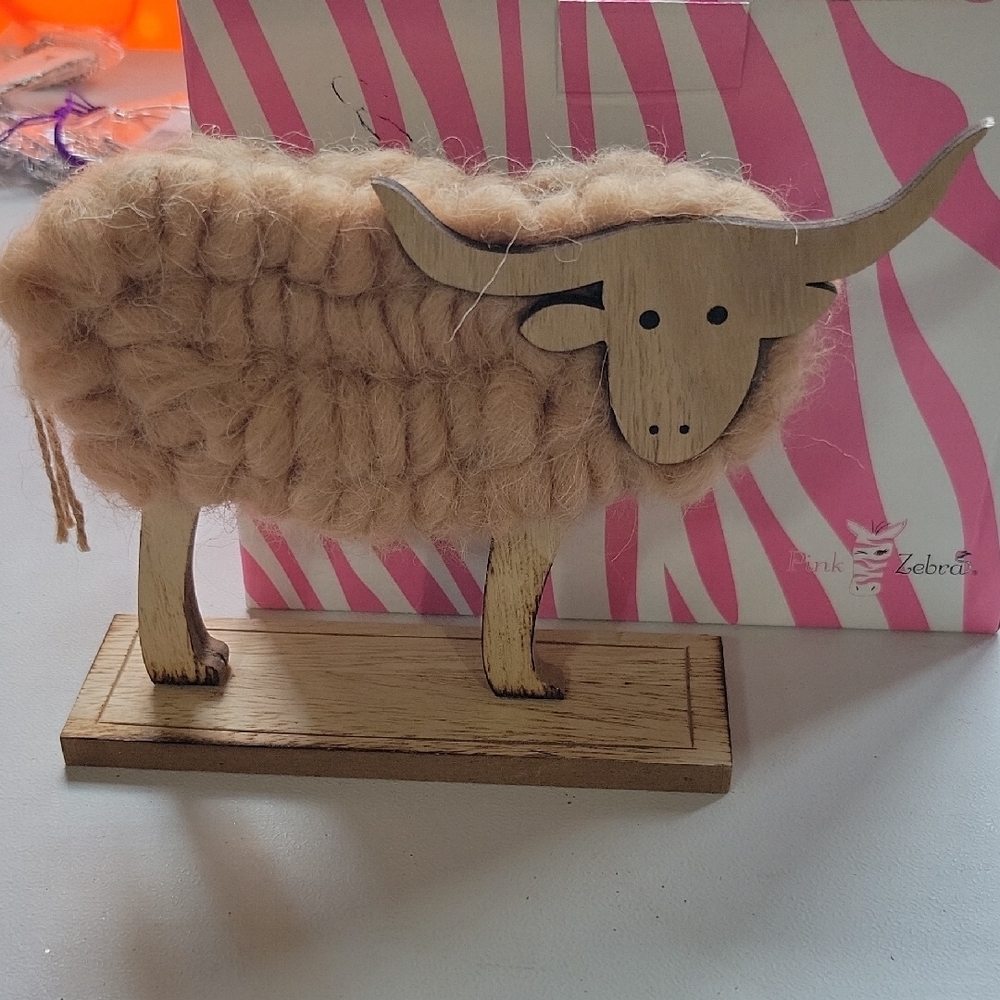#4 Pink Zebra Tan Fiber Art Levi Longhorn Sculpture Used With Soaks